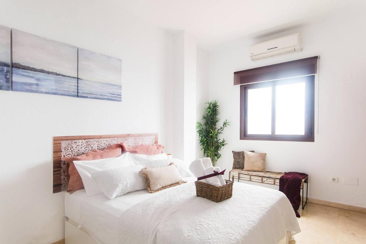 Compas Suites Малага Экстерьер фото